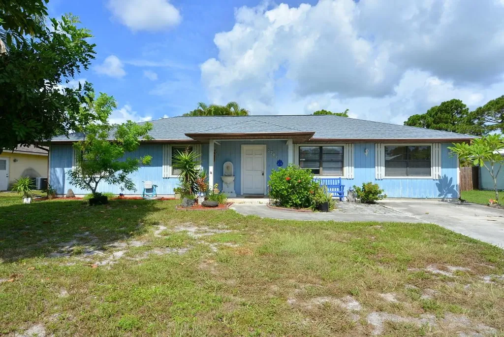 5707 Raintree Trail Fort Pierce FL 34982