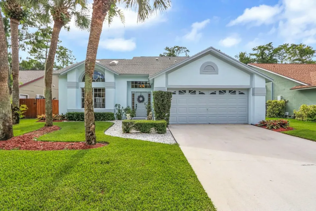 3630 Woods Walk Boulevard Lake Worth FL 33467