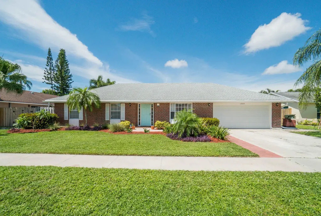 11818 Greenbriar Circle Wellington FL 33414