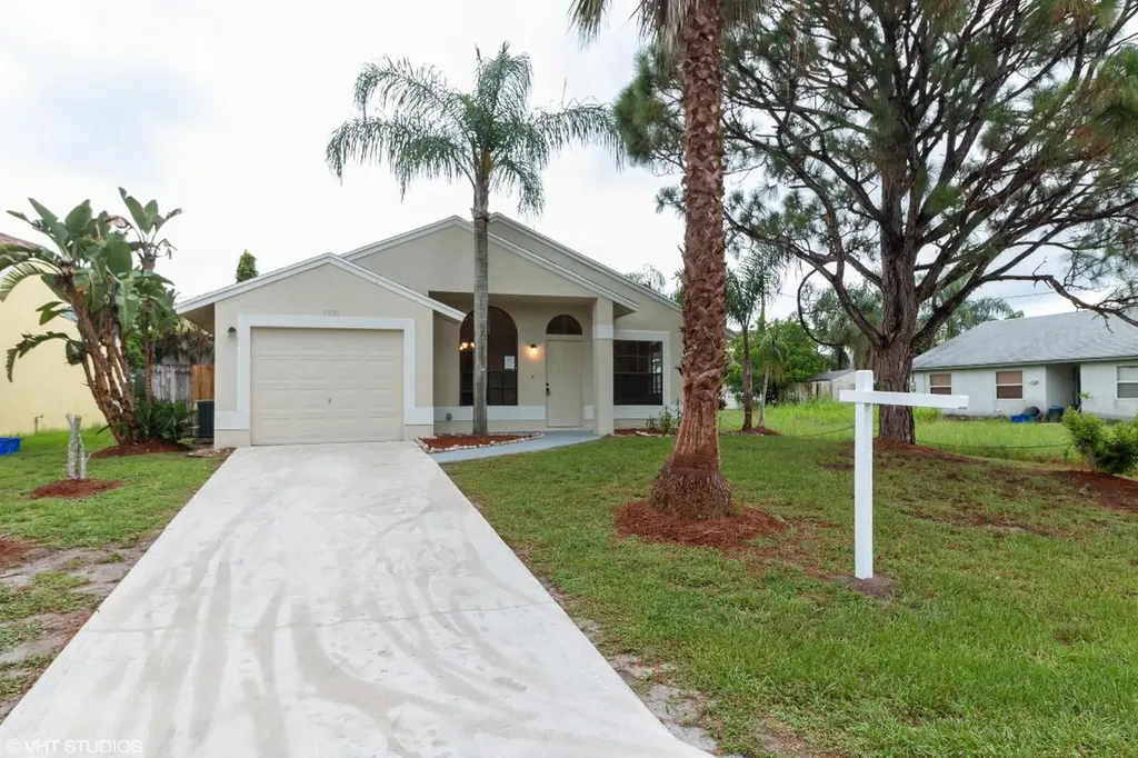5831 SE Wilsie Drive Stuart FL 34997