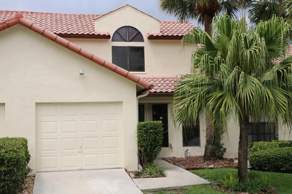 10275 Hidden Springs Court Boca Raton FL 33498