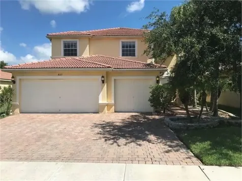 8121 Via Bolzano Lake Worth FL 33467