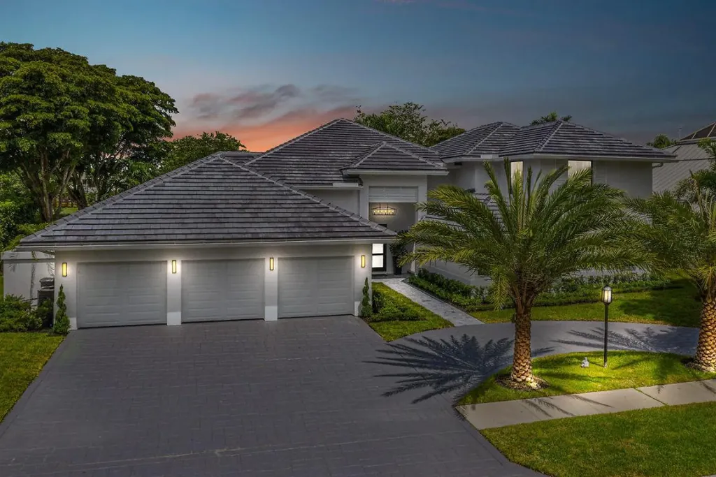 21267 Bellechasse Court Boca Raton FL 33433