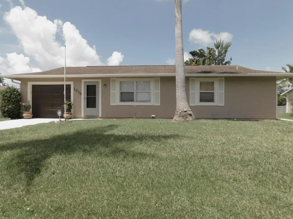 1938 SW Taurus Lane Port St Lucie FL 34984