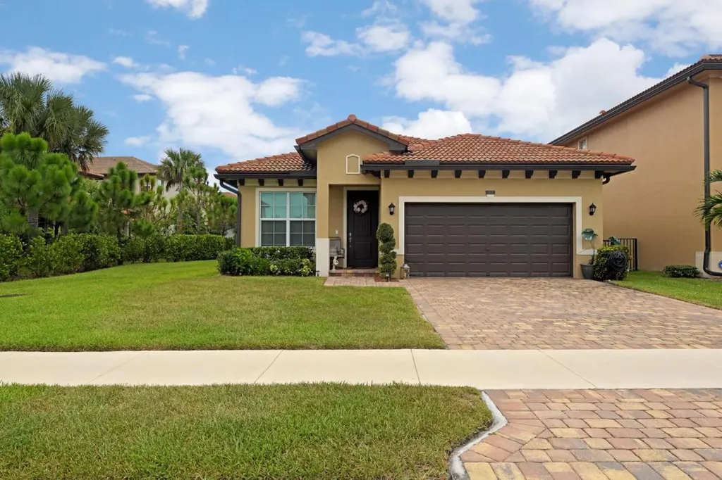 6824 Langdon Way Lake Worth FL 33463