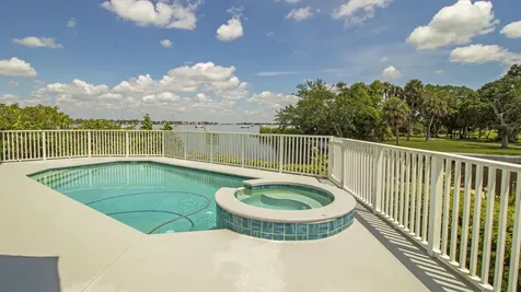 556 SW Saint Lucie Crescent Stuart FL 34994