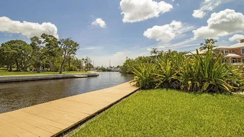 556 SW Saint Lucie Crescent Stuart FL 34994