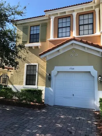 1764 SW Via Rossa Port St Lucie FL 34953