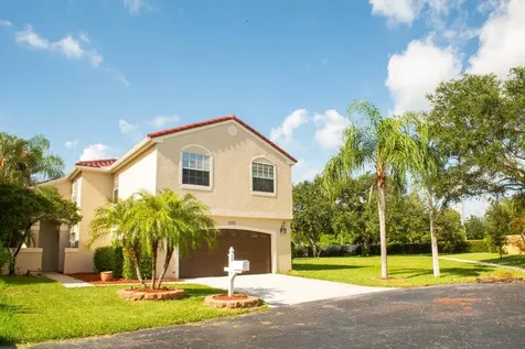 1051 Fairfax Circle W Boynton Beach FL 33436