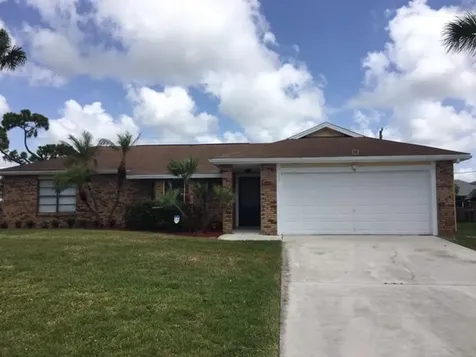 667 SW Sandbar Terrace Port St Lucie FL 34953