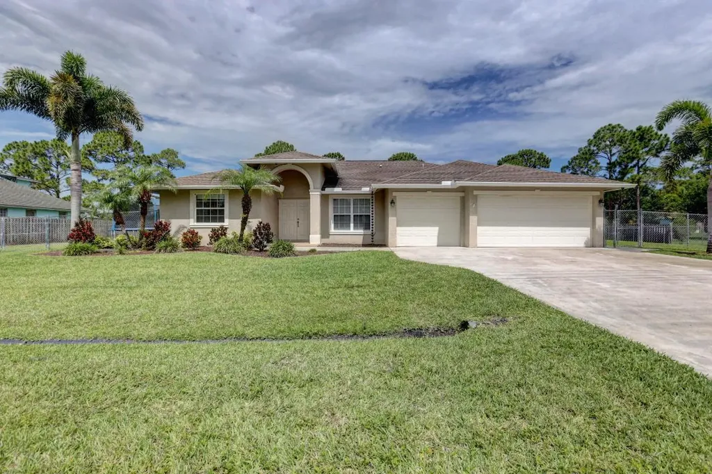 3226 SW Esperanto Street Port St Lucie FL 34953
