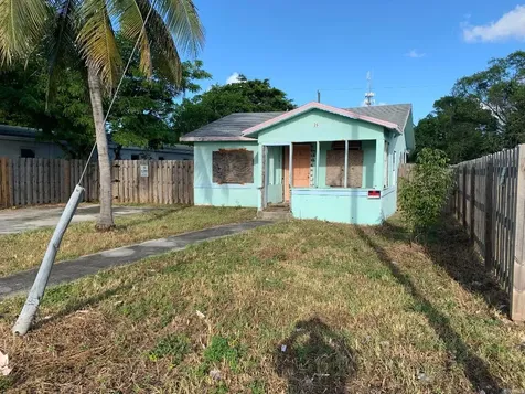 25 SW 6th Avenue Delray Beach FL 33444