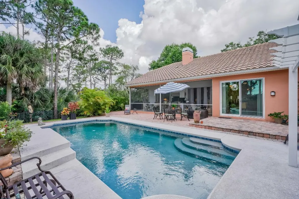 19009 SE Old Trail Drive W Jupiter FL 33478