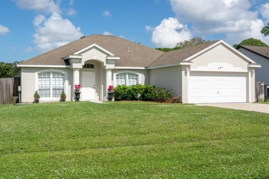 281 NE Granduer Avenue Port St Lucie FL 34983