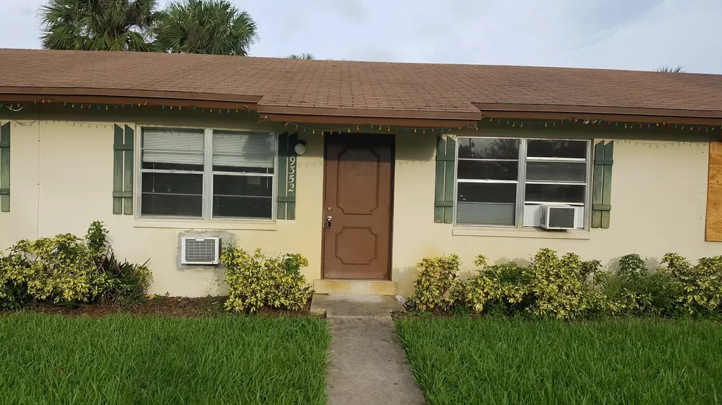 9354 Sun Court West Palm Beach FL 33403