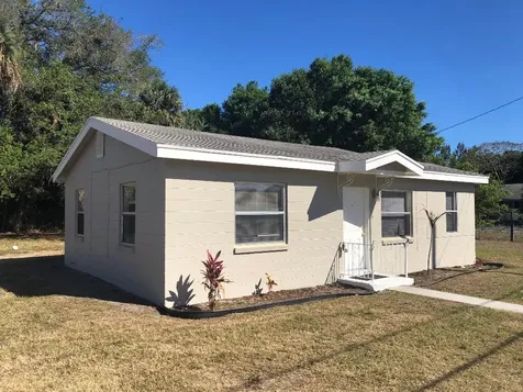 1802 N 46th Street Fort Pierce FL 34947