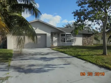 719 SW 27th Terrace Boynton Beach FL 33435