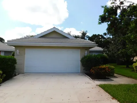 160 NW Bentley Circle Port St Lucie FL 34986