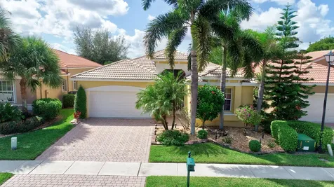 6671 Via Dante Lake Worth FL 33467