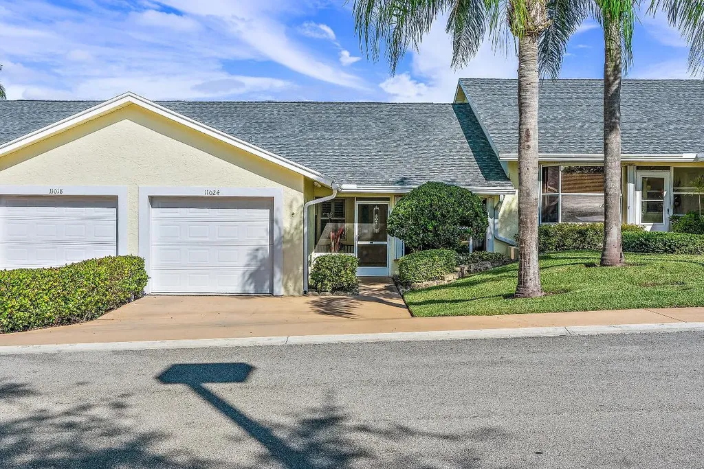11024 SE Sea Pines Circle Hobe Sound FL 33455