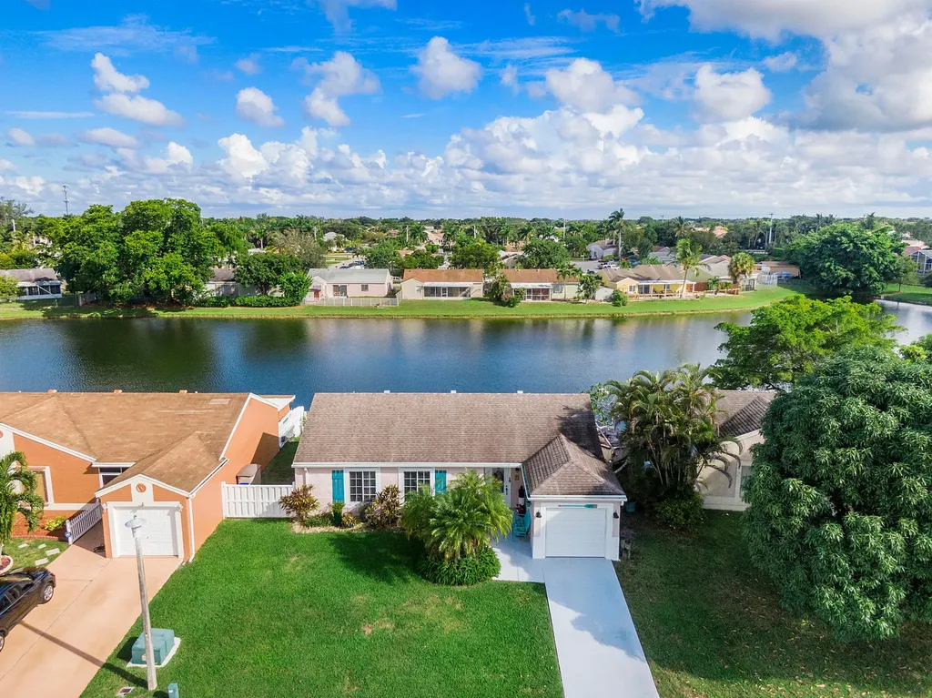 18973 Cloud Lake Circle Boca Raton FL 33496