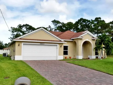 5863 NW Adger Court Port St Lucie FL 34986