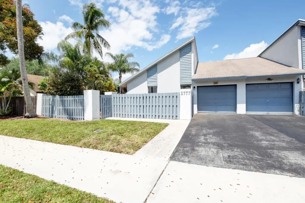 2777 SW 2nd Street Delray Beach FL 33445