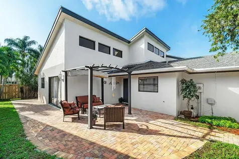 50 Baytree Circle Boynton Beach FL 33436