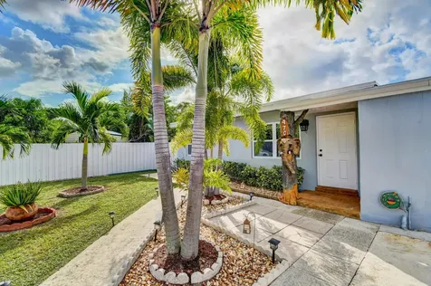 470 Tulip Tree Drive Lantana FL 33462