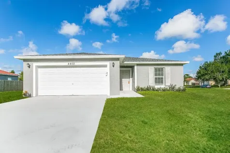 4402 SW Daemon Street Port St Lucie FL 34953