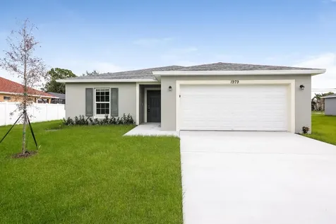 1979 SW Beekman Street Port St Lucie FL 34953