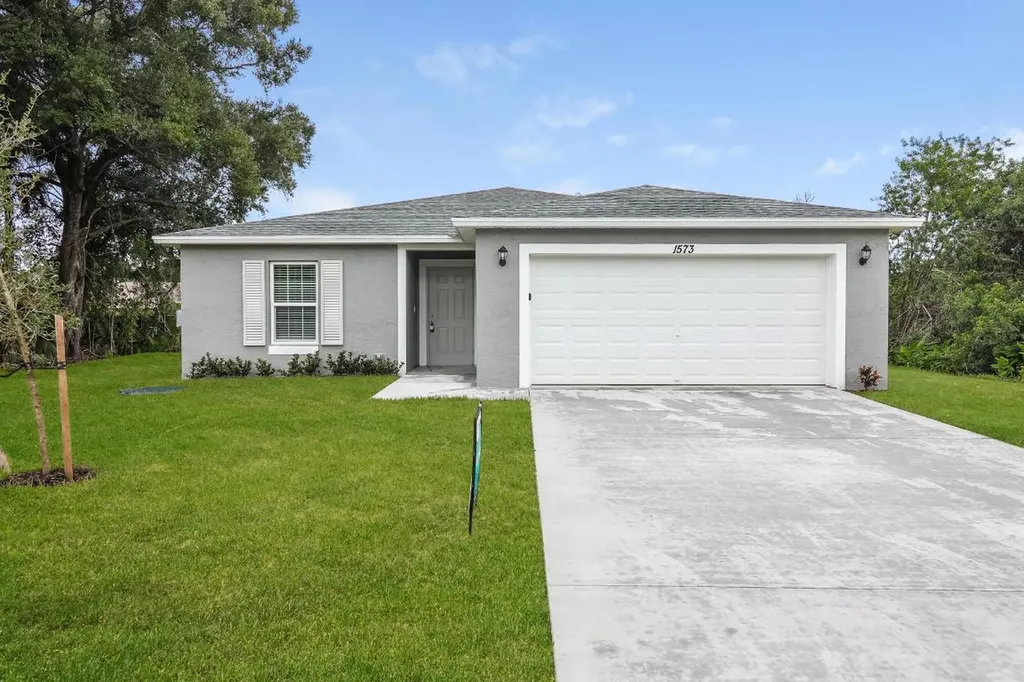 1717 SW Millikin Avenue Port St Lucie FL 34953