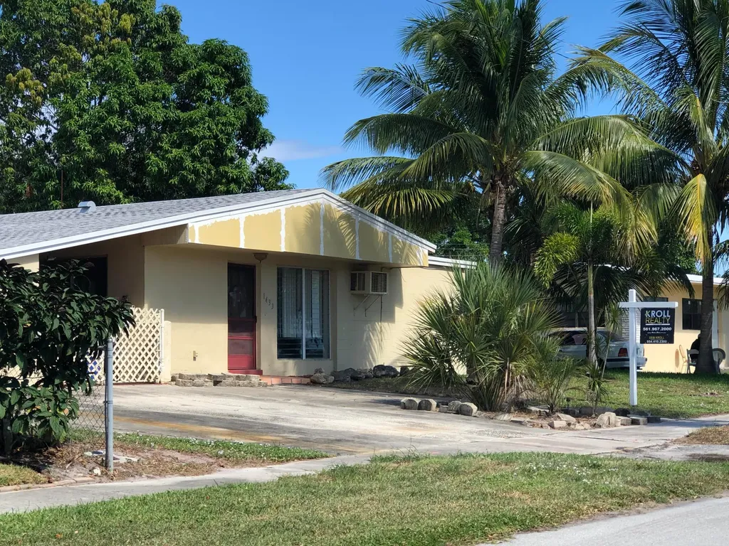 1433 W Broome Street Lantana FL 33462