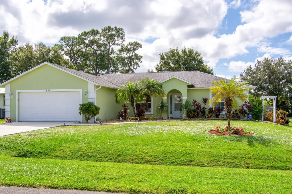 858 SE Carnival Avenue Port St Lucie FL 34983