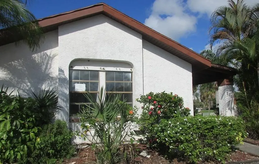 240 SW Sterret Circle Port St Lucie FL 34953