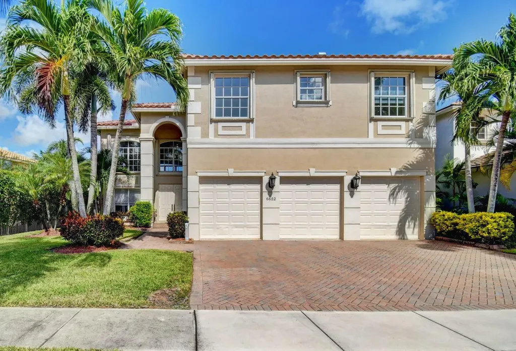 6652 Houlton Circle Lake Worth FL 33467