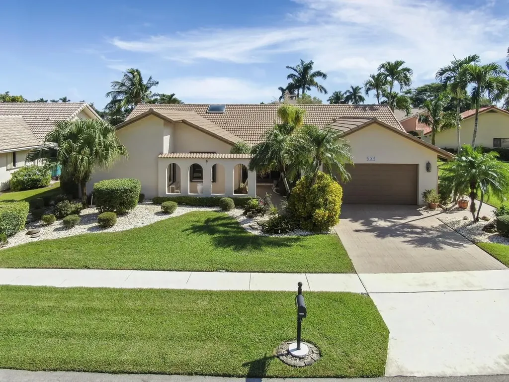 2560 SW 23rd Cranbrook Drive Boynton Beach FL 33436