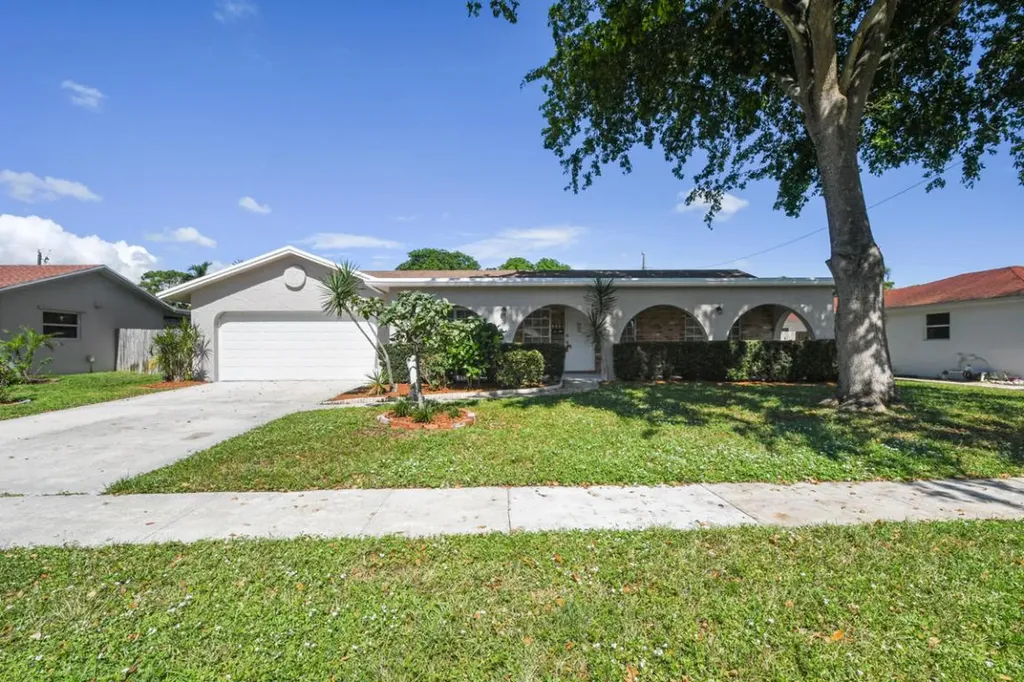 4401 NW 4th Street Coconut Creek FL 33066