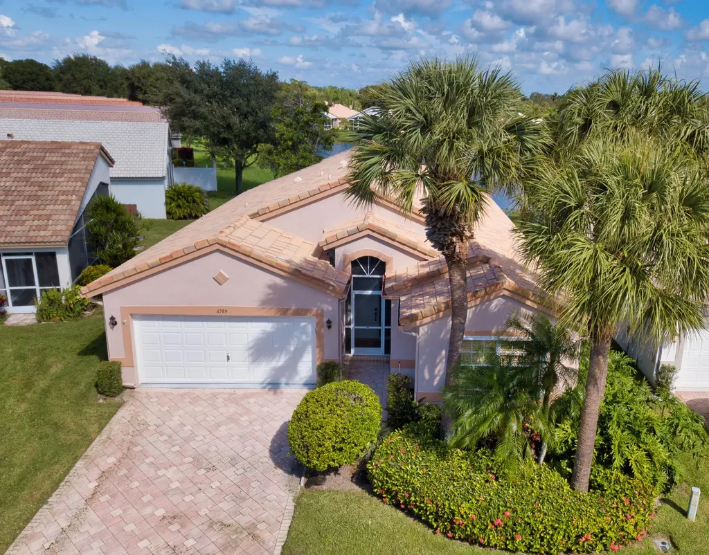 6589 Bayhill Terrace Boynton Beach FL 33437