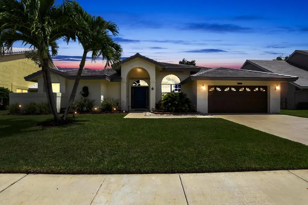 22040 Aqua Court Boca Raton FL 33428