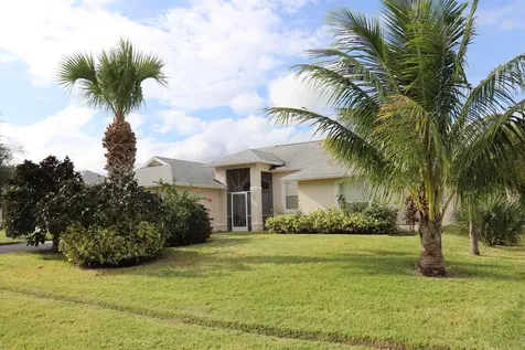 571 SW Bacon Terrace Port St Lucie FL 34953