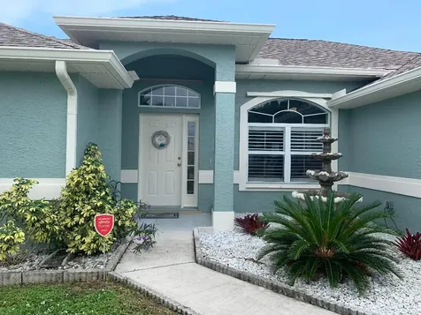 2362 SE Longhorn Avenue Port St Lucie FL 34952