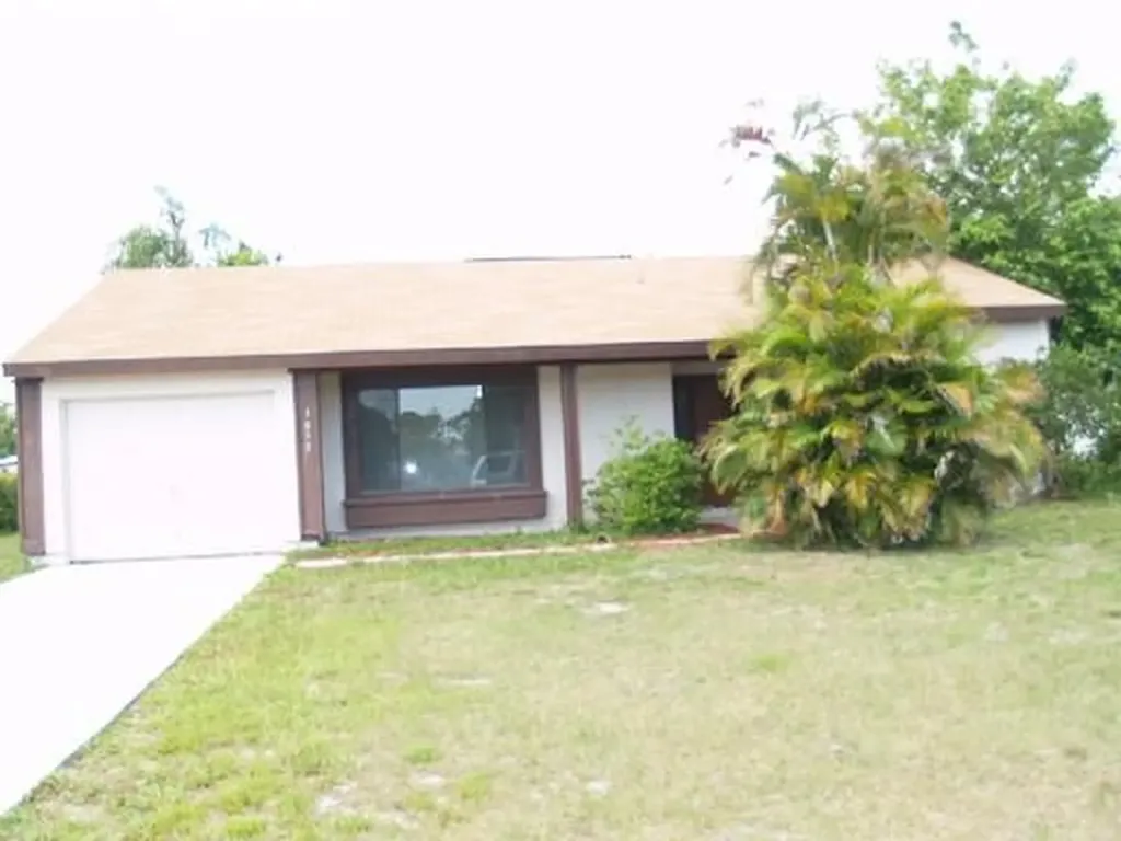 1852 SE Elkhart Terrace Port St Lucie FL 34952