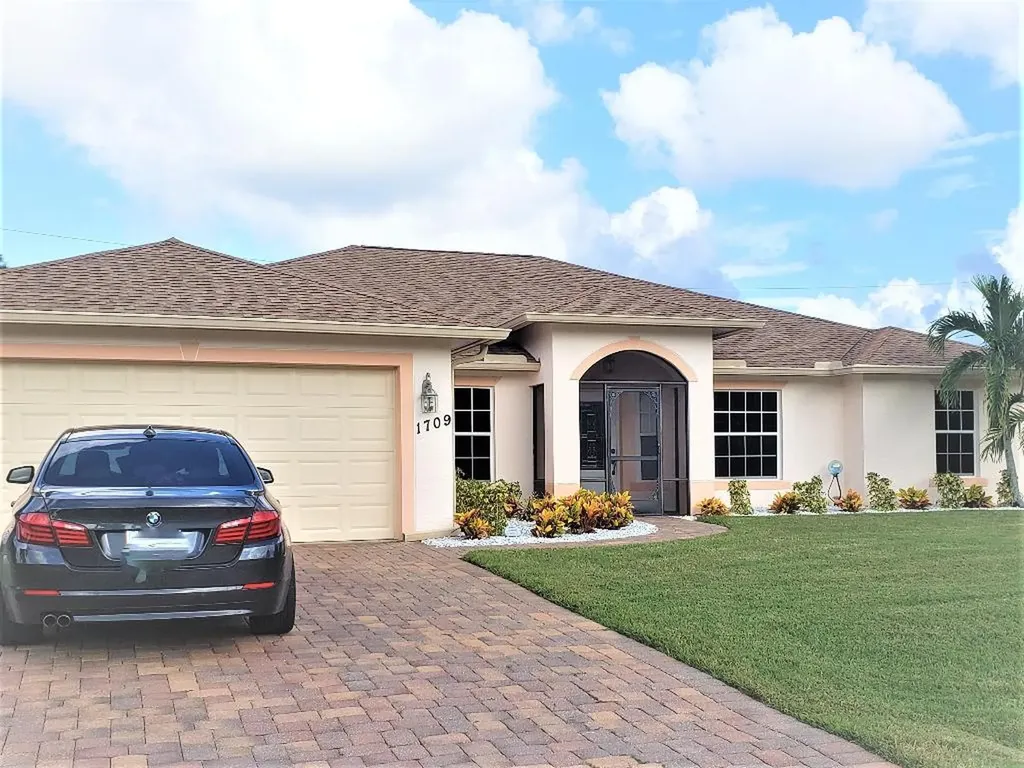 1709 SW Brisbane Street Port St Lucie FL 34984