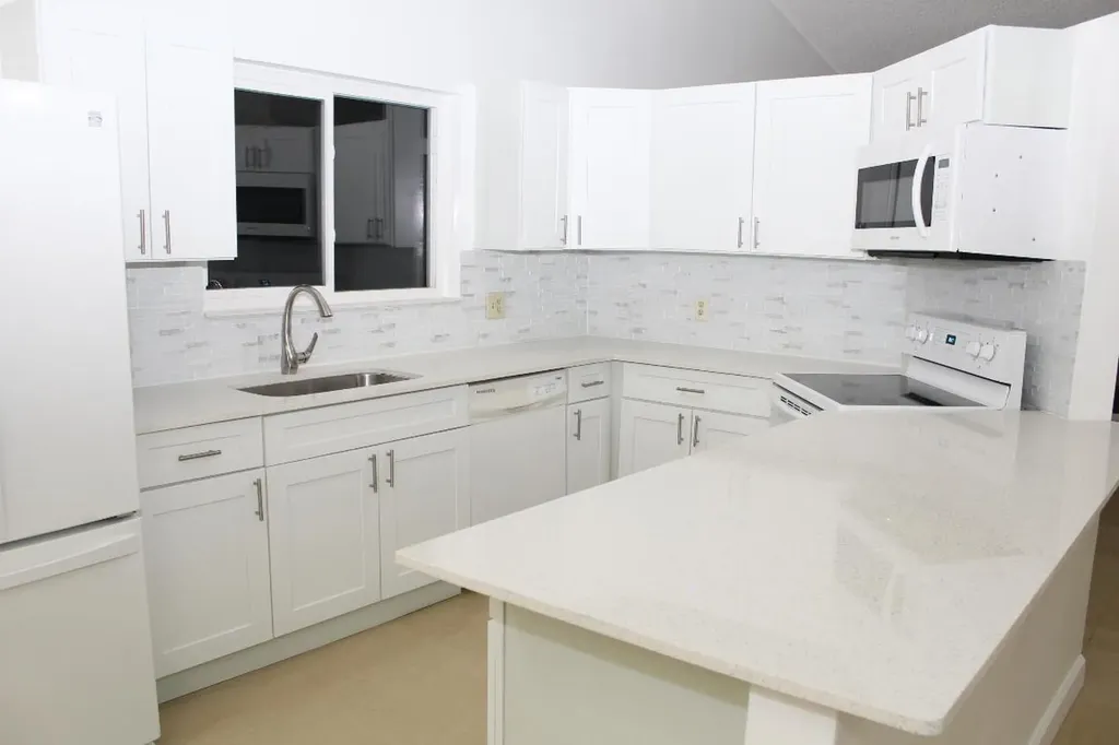 92 Magnolia Circle Boynton Beach FL 33436