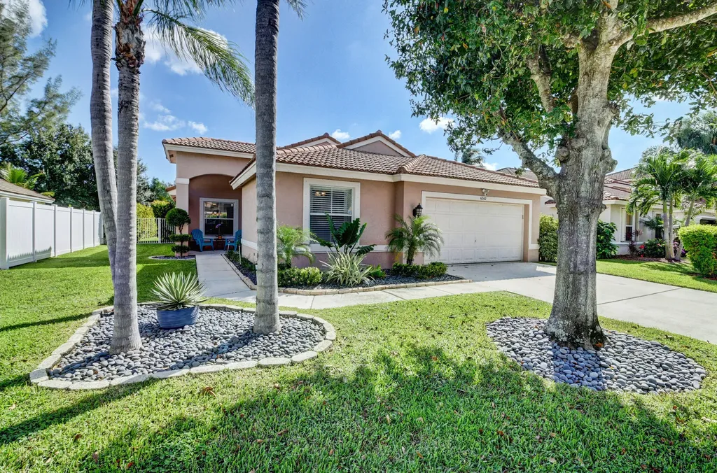 6742 Lake Nona Place Lake Worth FL 33463
