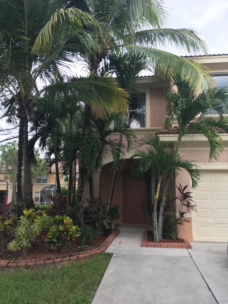 222 River Bluff Lane Royal Palm Beach FL 33411