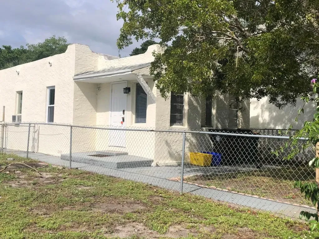 513 N D Street Lake Worth Beach FL 33460