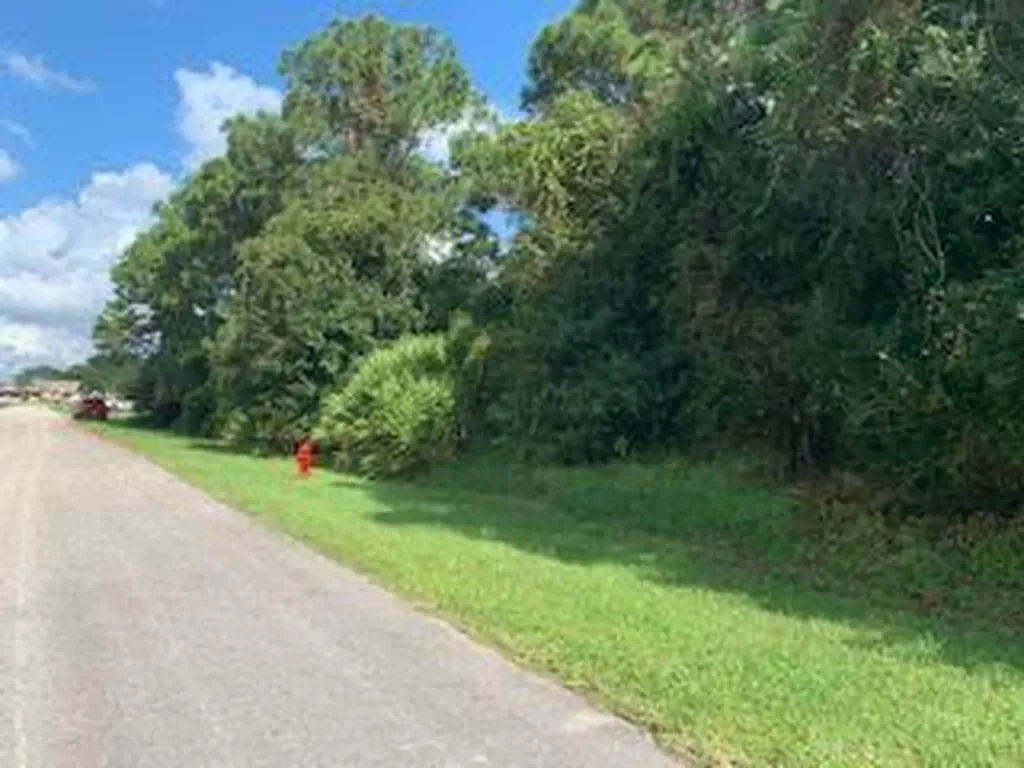 1649 SW Norman Lane Port St Lucie FL 34984