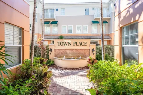 180 NE 6th Avenue Delray Beach FL 33483